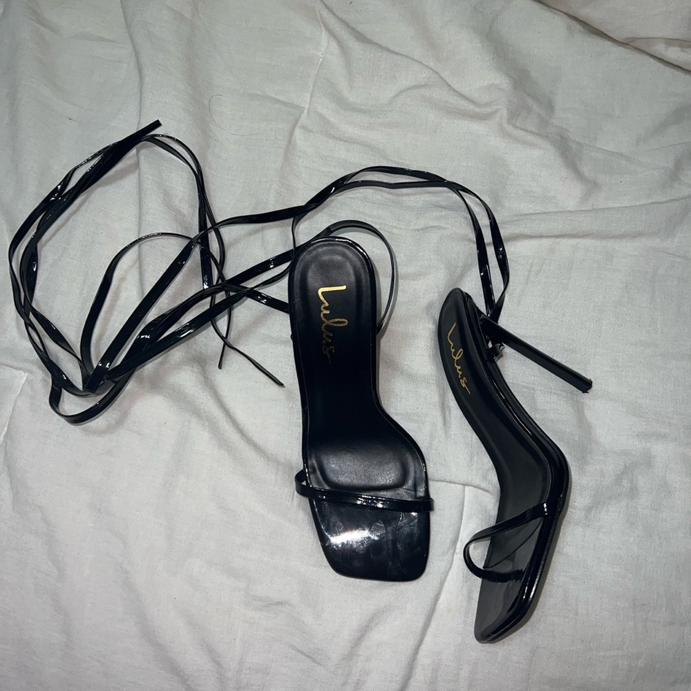 Black lulus wrap heel